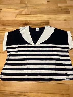 Diane Von Furstenberg Navy and White Striped Short Sleeve Tee